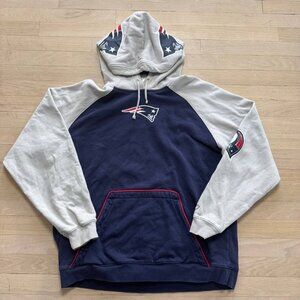 Vintage Reebok NFL Patriots Hoodie L Grey Raglan Sleeve Faded